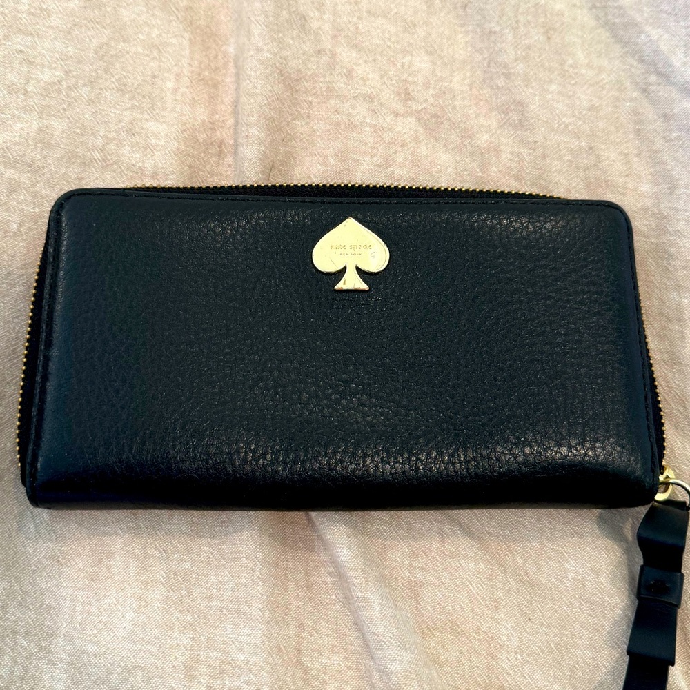 Kate Spade ♠️ Accordion Zip Wallet